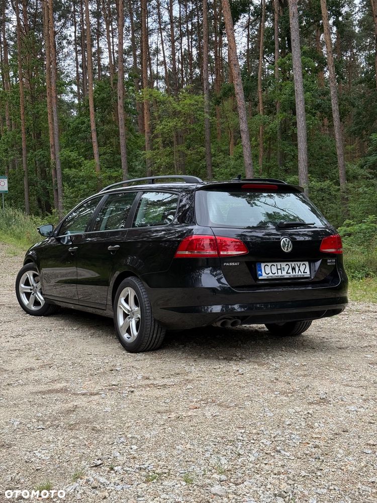 Volkswagen Passat 2.0 TDI Comfortline - 8