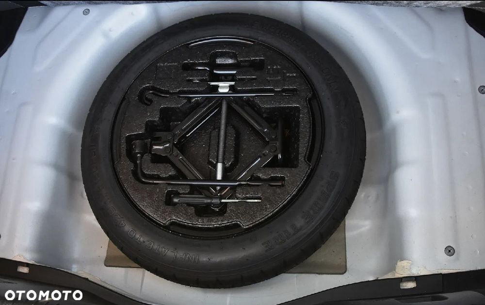 Kia Ceed - 32
