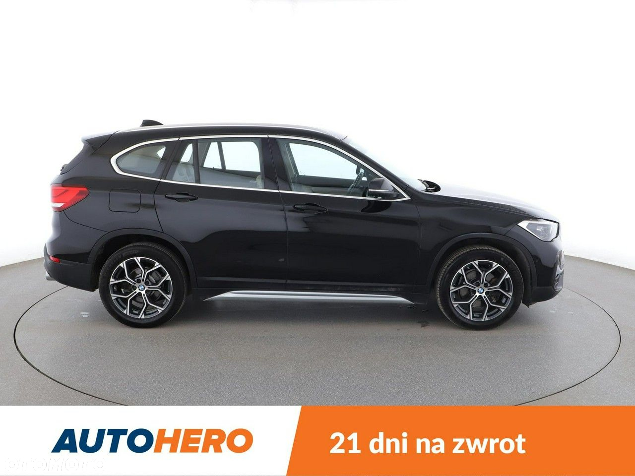 BMW X1 sDrive18d xLine - 9