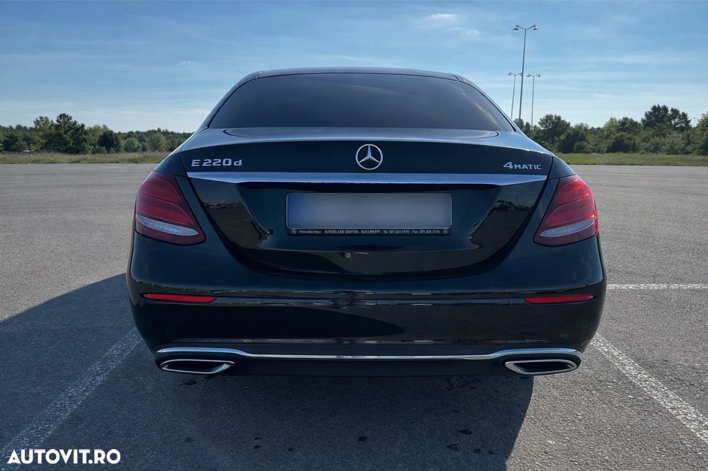 Mercedes-Benz E 220 d 4MATIC Aut. - 3