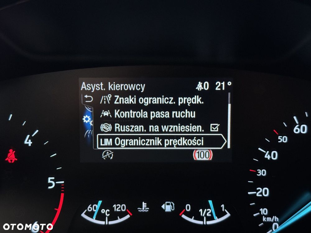 Ford Focus 1.5 EcoBlue SCR Connected - 27