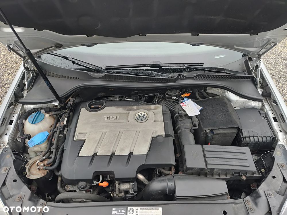 Volkswagen Golf 2.0 TDI DPF Comfortline - 35