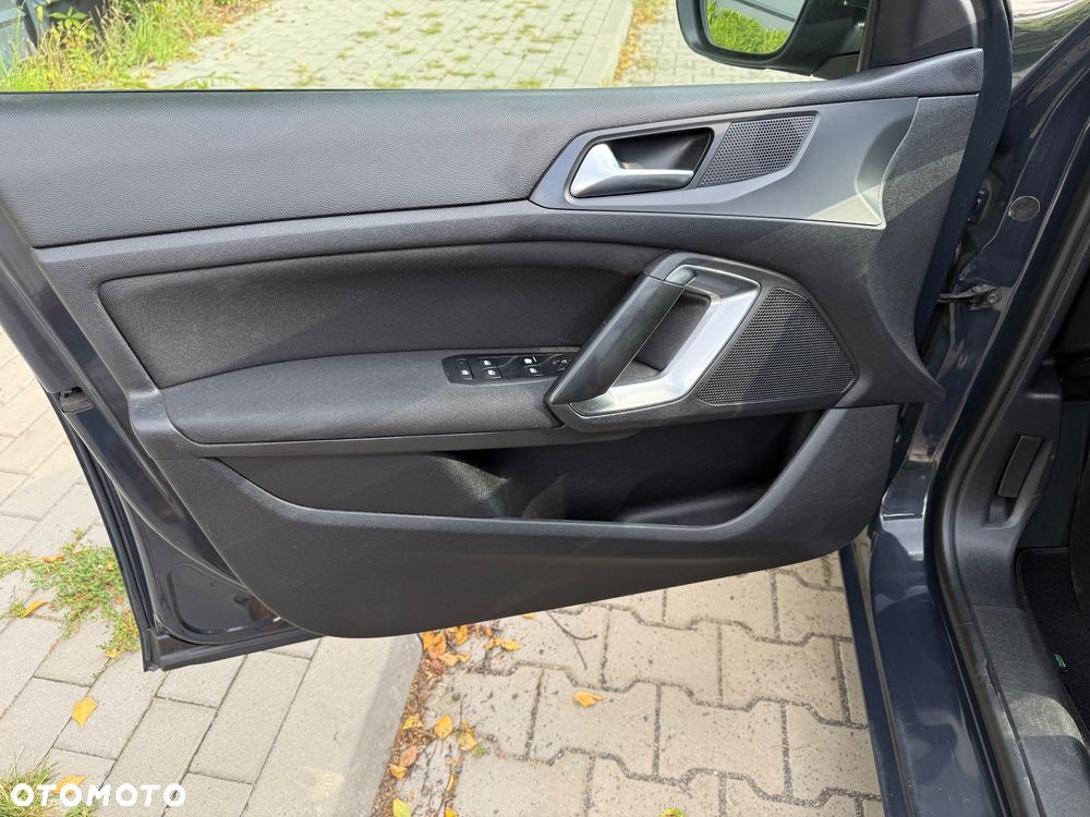 Peugeot 308 BlueHDi 120 EAT6 Stop & Start Active Business-Paket - 12