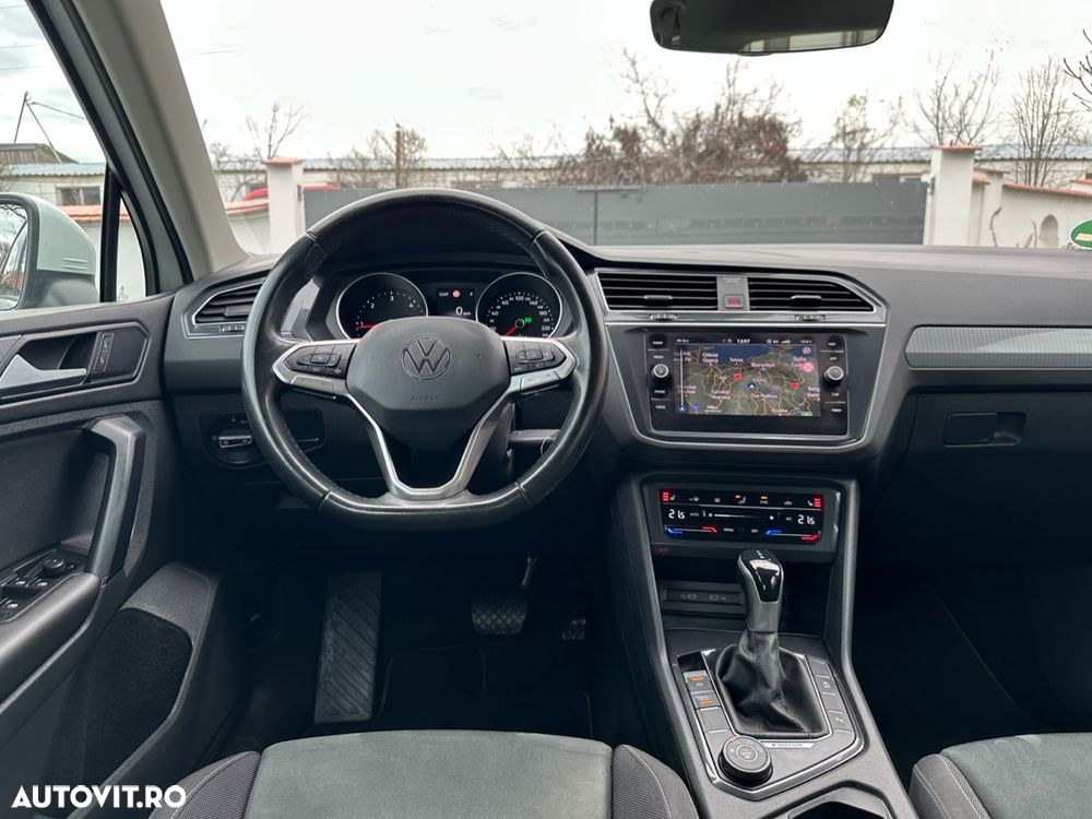 Volkswagen Tiguan 2.0 TDI SCR 4MOTION DSG Elegance - 17