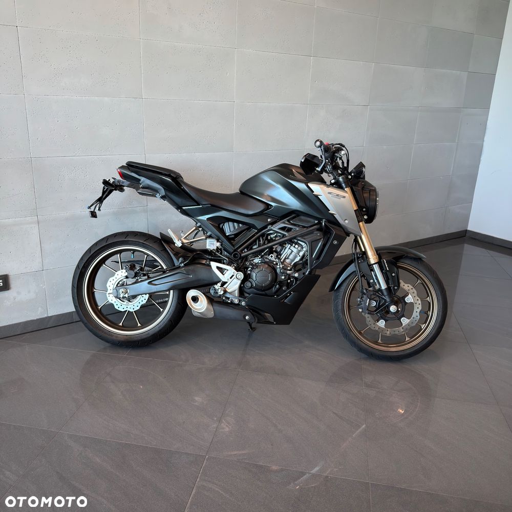 Honda CB - 2