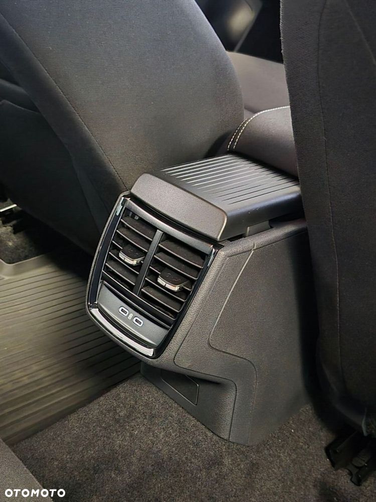 Skoda Kamiq 1.5 TSI Selection DSG - 20