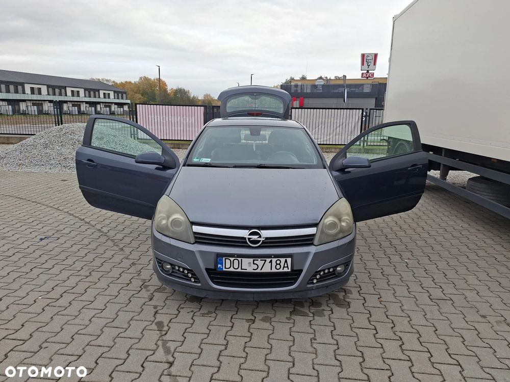 Opel Astra 2.0 T Sport - 22