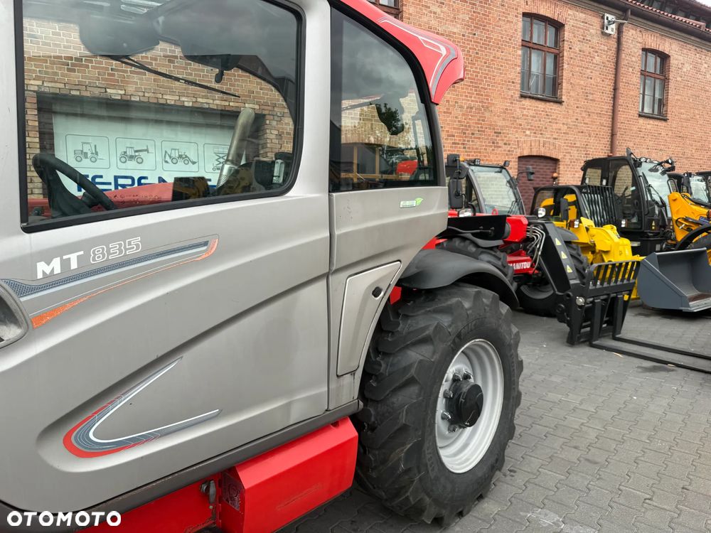 Manitou MT835 ST3B - 14