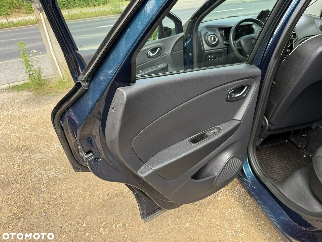 Renault Captur - 17