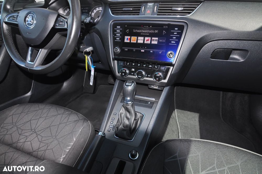 Skoda Octavia 2.0 TDI DSG 4X4 Style - 19