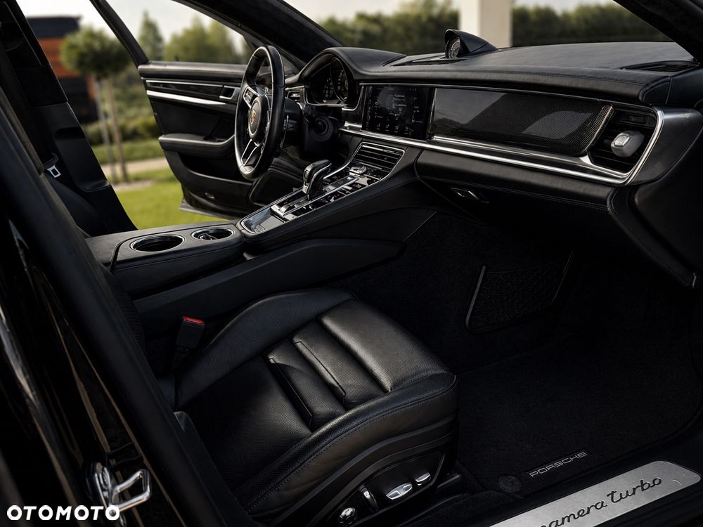 Porsche Panamera Turbo - 14