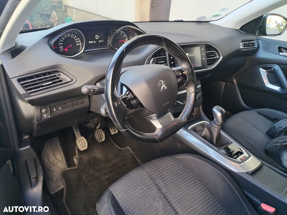 Peugeot 308 PureTech 110 Stop & Start Style - 3