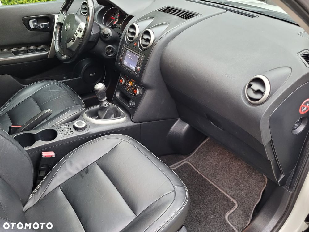 Nissan Qashqai 2.0 4x4 Tekna - 19
