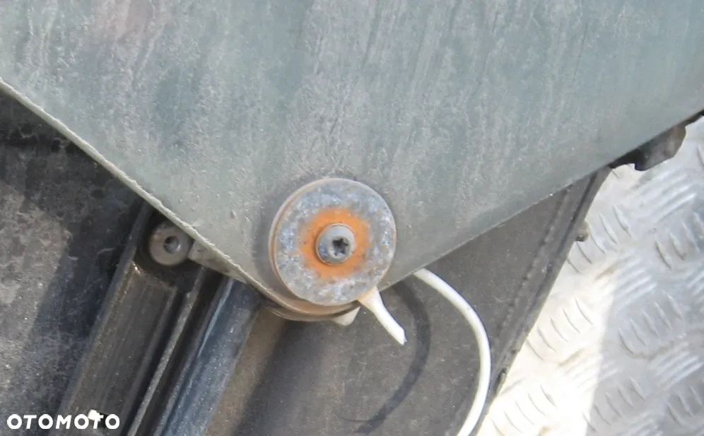 podnośnik lewy przód AUDI A3 8L 5D 5DRZWI  97-02 szyba - 4