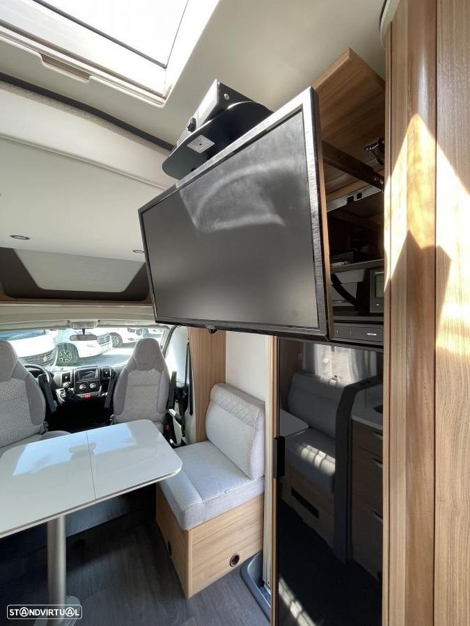 Adria Matrix 640 DC GT Edition c.central e basculante - 28