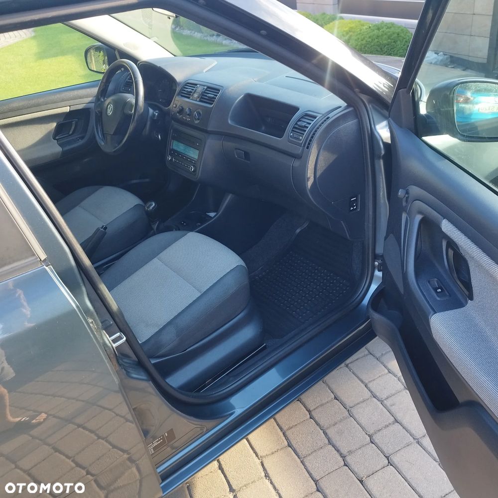 Skoda Fabia 1.2 HTP SPECIAL - 9