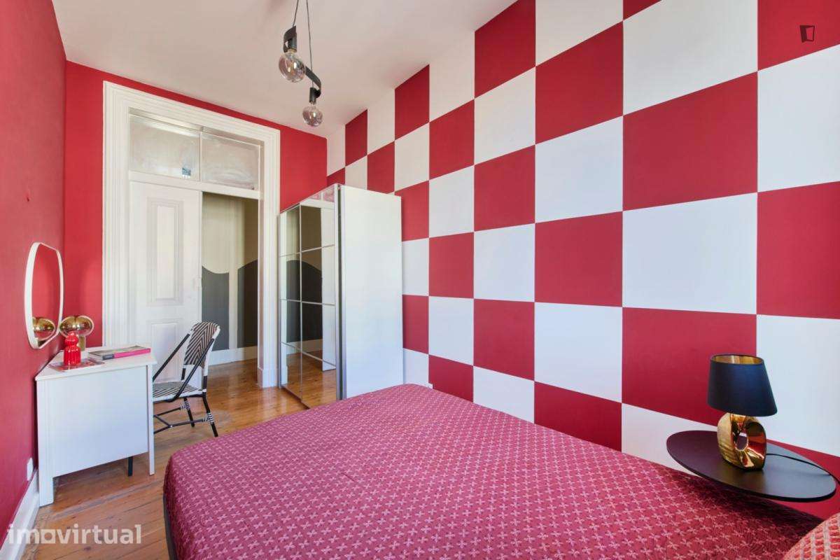 Quarto - localizado em Santos Lisbon - Grande imagem: 3/16