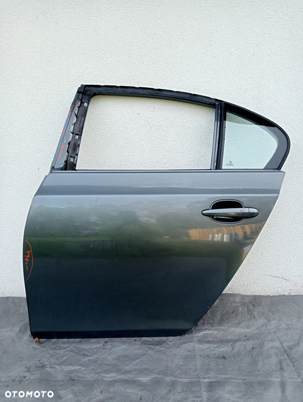 BMW E90 DRZWI  A52 SPACEGRAU