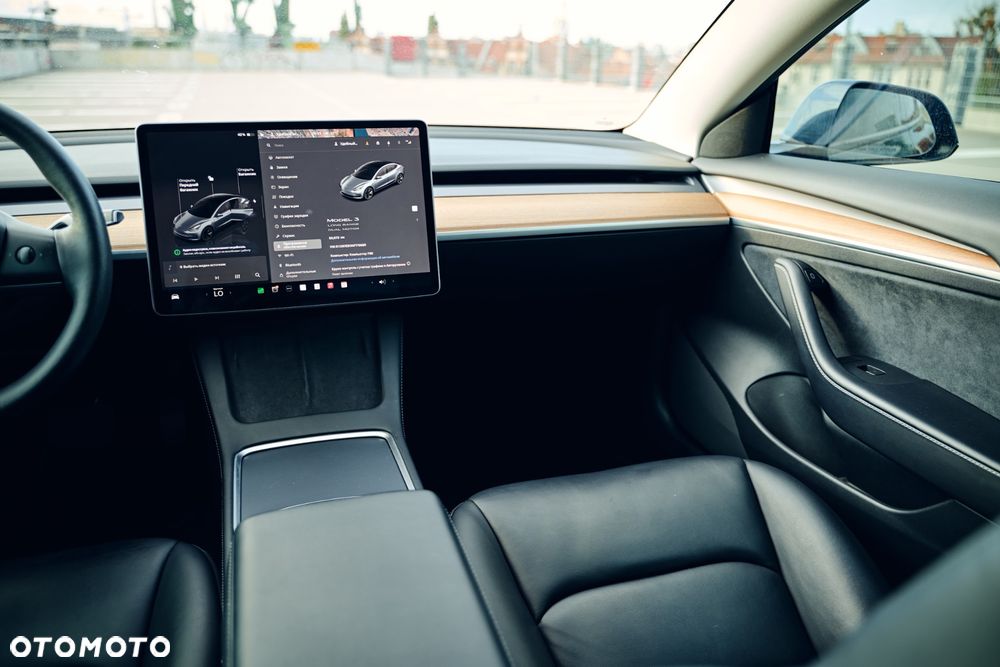 Tesla Model 3 - 18