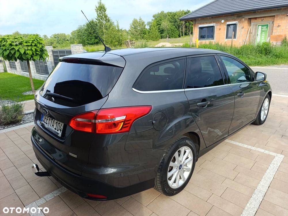 Ford Focus 1.0 EcoBoost Titanium - 28