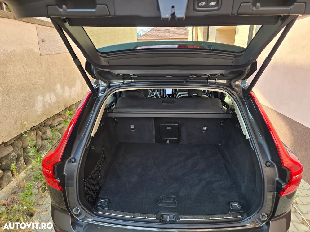 Volvo XC 60 D4 Geartronic Momentum Pro - 25