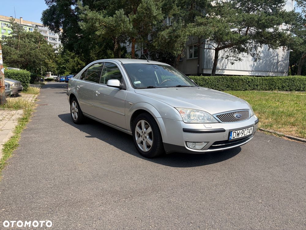 Ford Mondeo 1.8 SCi Ghia - 10