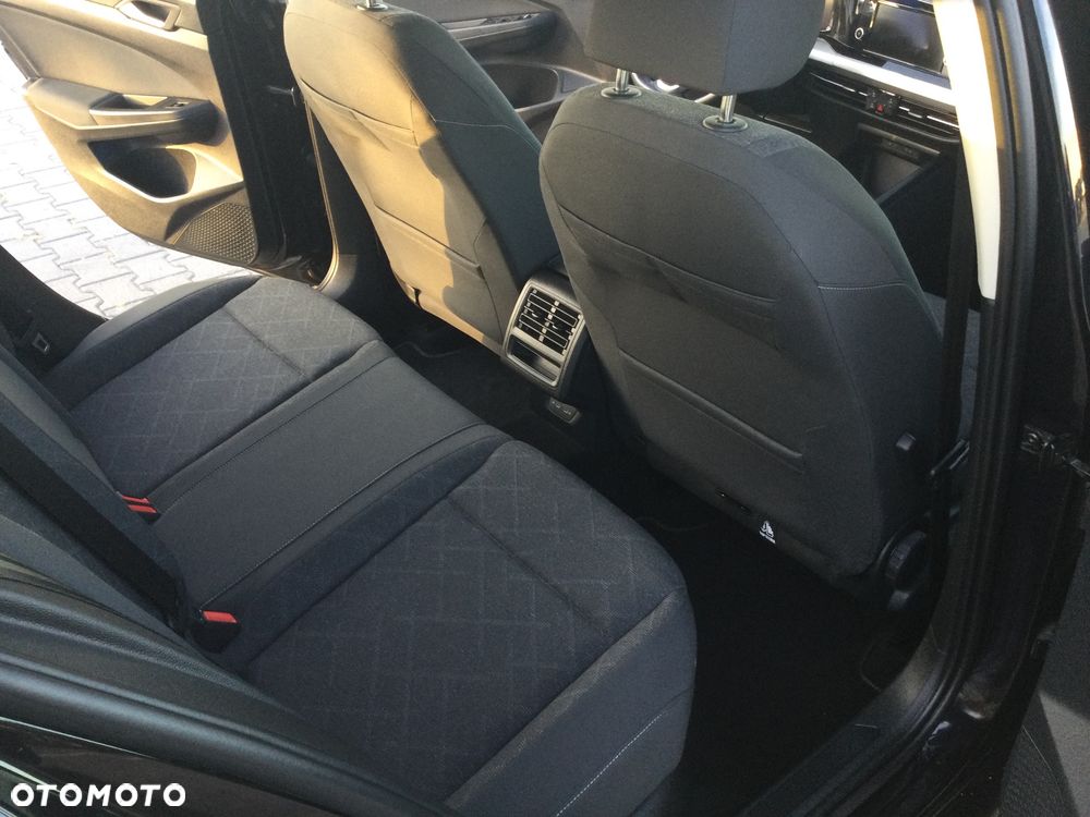 Volkswagen Golf 2.0 TDI SCR Life - 19
