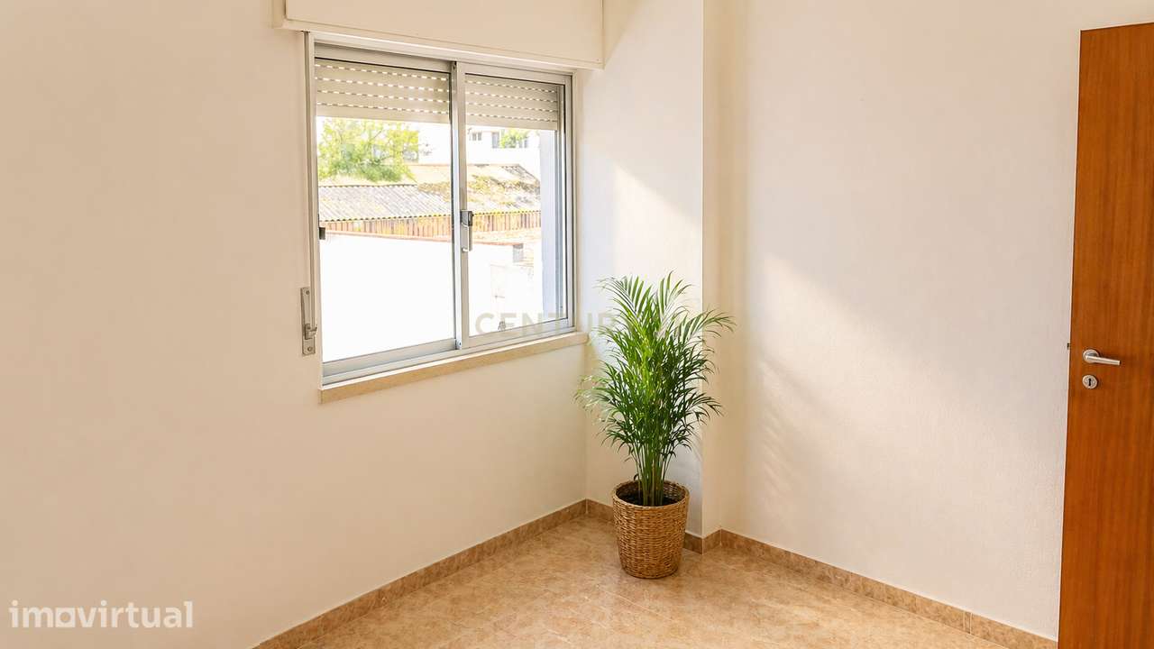 Apartamento T1+1 no centro da Moita com elevador.  +++ RESERVADO +++ - Grande imagem: 4/9