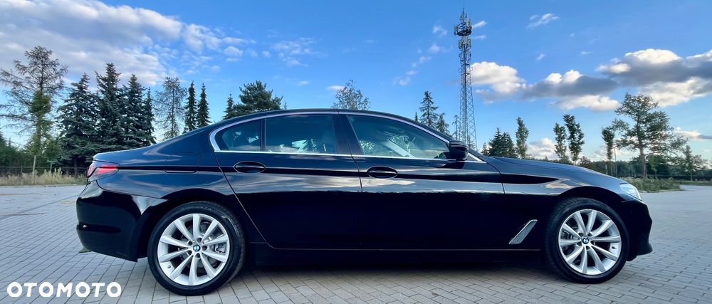 BMW Seria 5 518d - 38