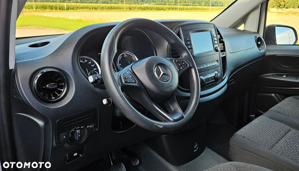 Mercedes-Benz Vito - 10