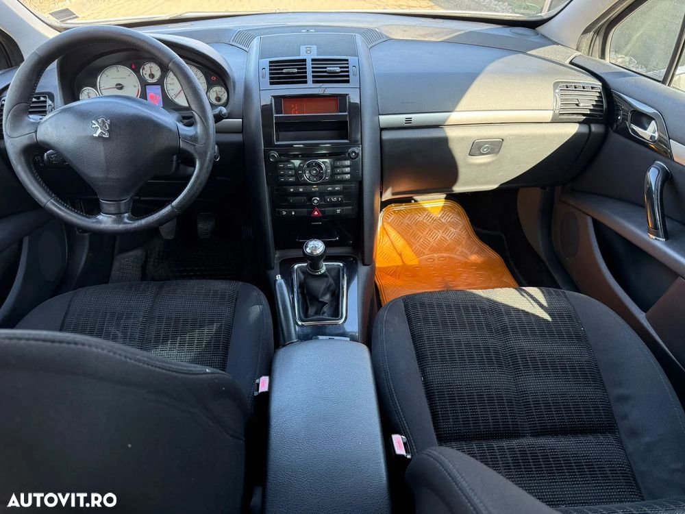 Peugeot 407 - 8
