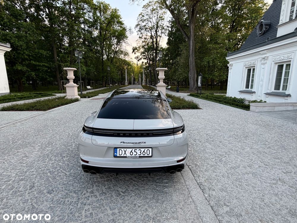 Porsche Panamera - 22