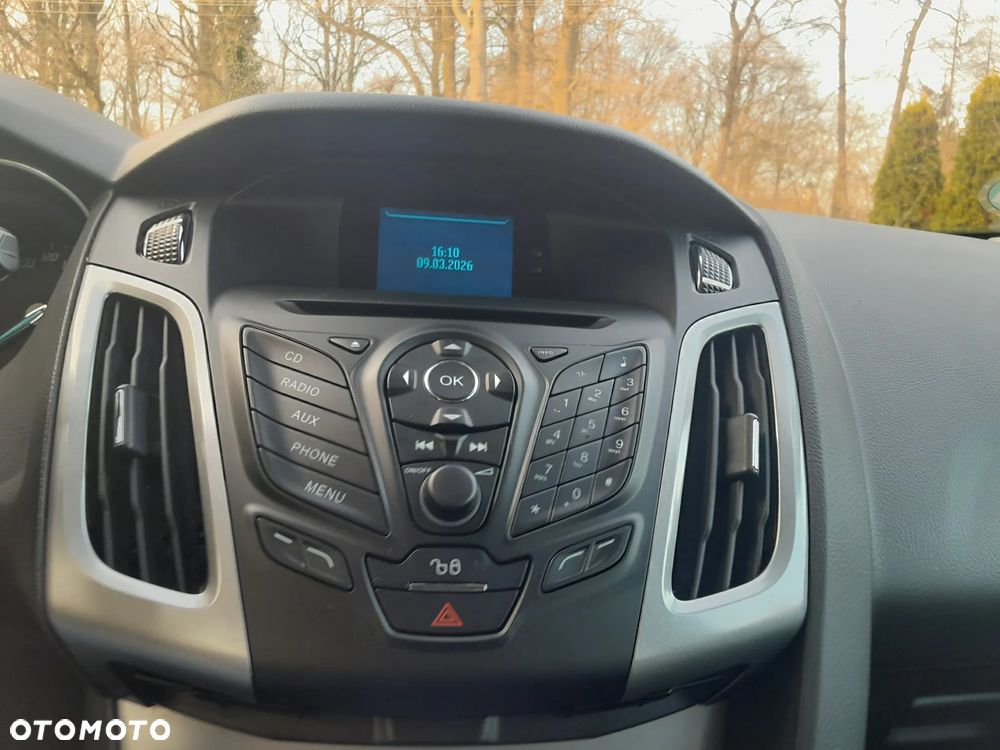 Ford Focus 1.6 TI-VCT Ambiente - 19