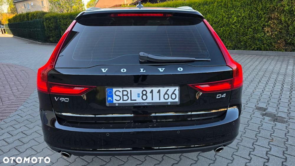 Volvo V90 D4 Geartronic Momentum - 19