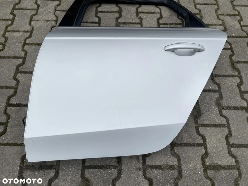 Audi A4 B8 Avant kombi drzwi tył tylne lewe LX7W. - 3