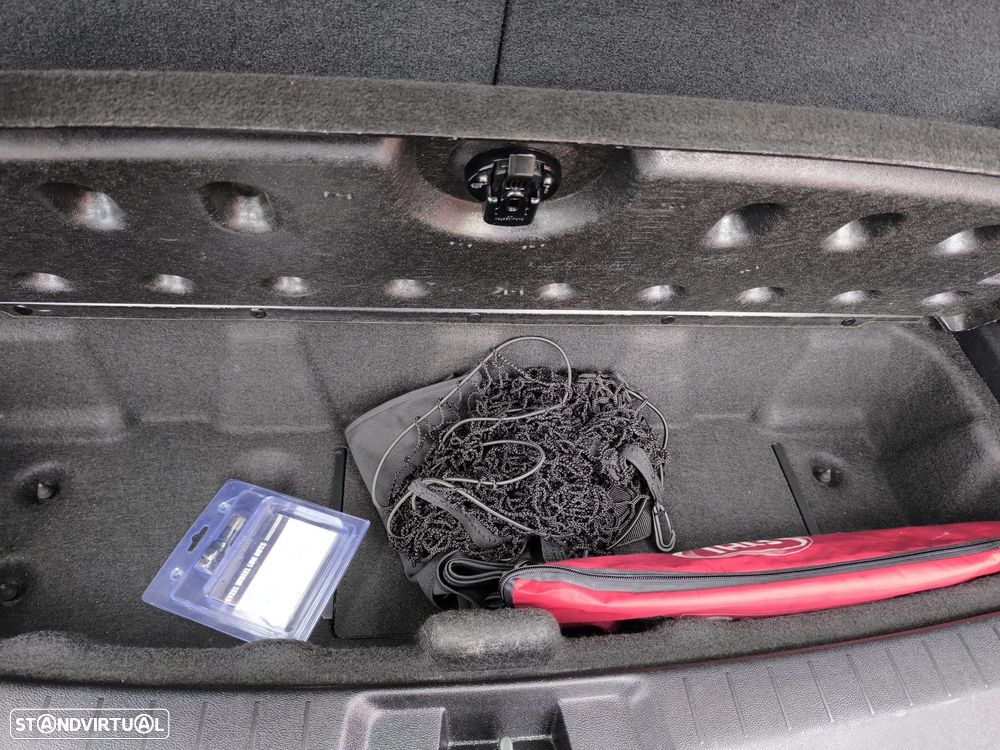 Fiat Freemont 2.0 M-Jet Urban - 38