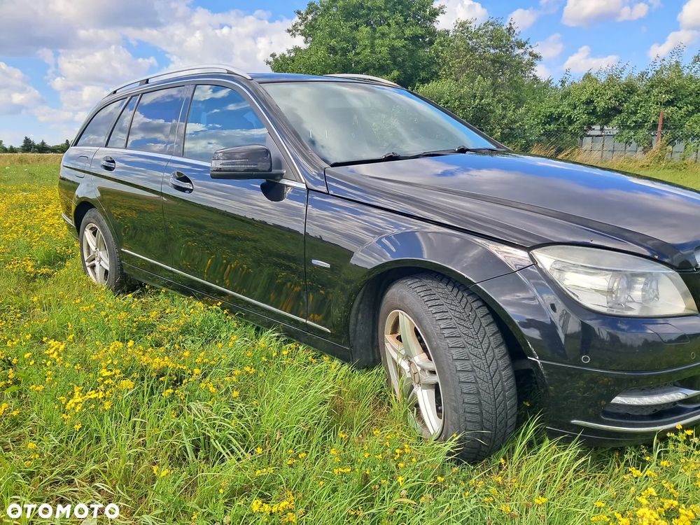 Mercedes-Benz Klasa C 250 CDI BlueEff Avantgarde 4-Matic - 3