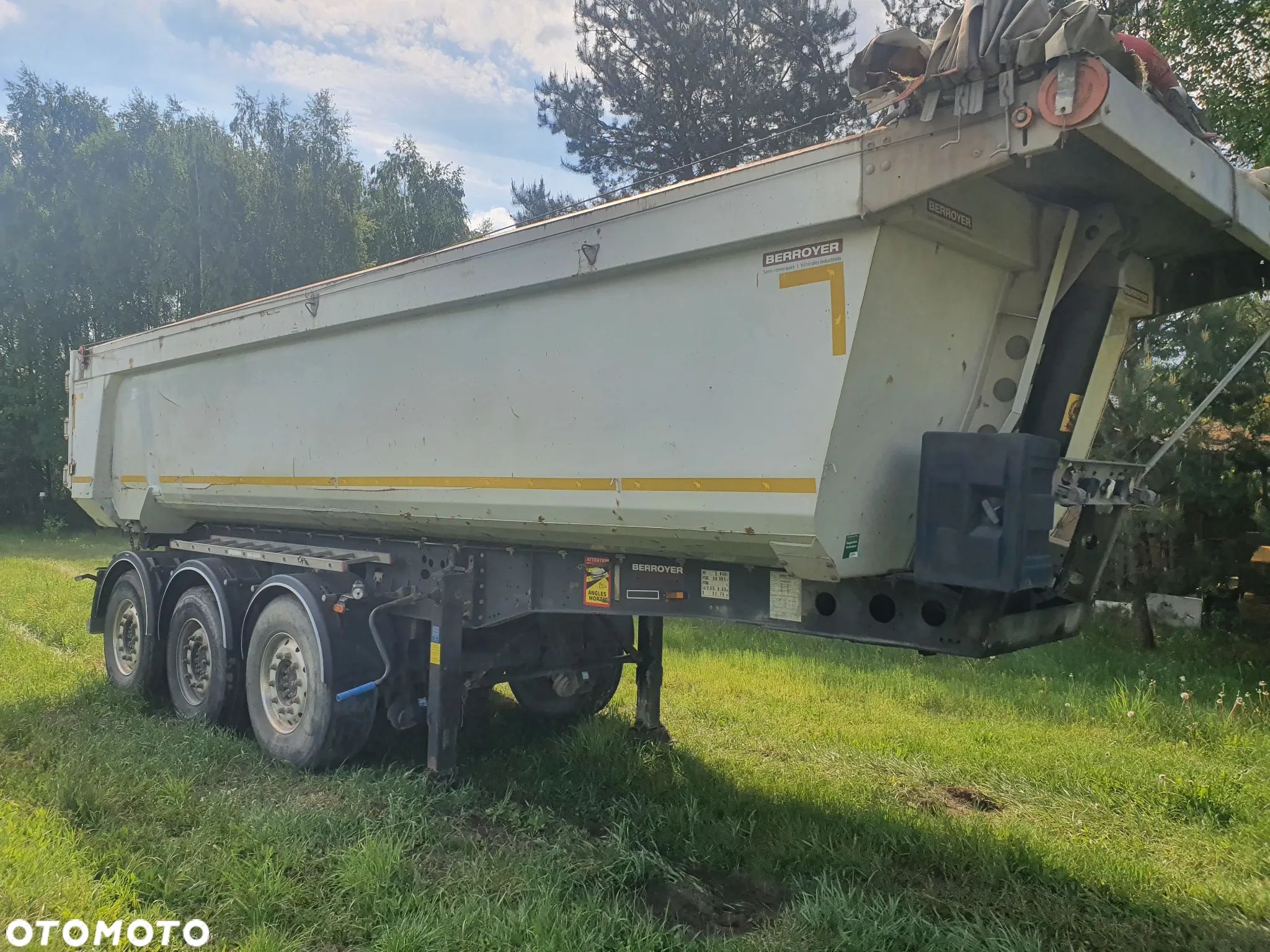 Schmitz Cargobull 26m3 - 1