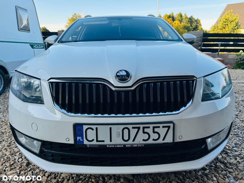 Skoda Octavia 1.6 TDI DPF DSG Elegance - 2