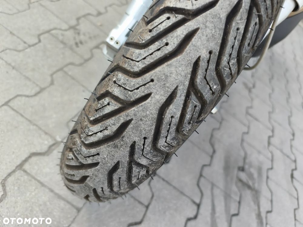 Piaggio Beverly - 26