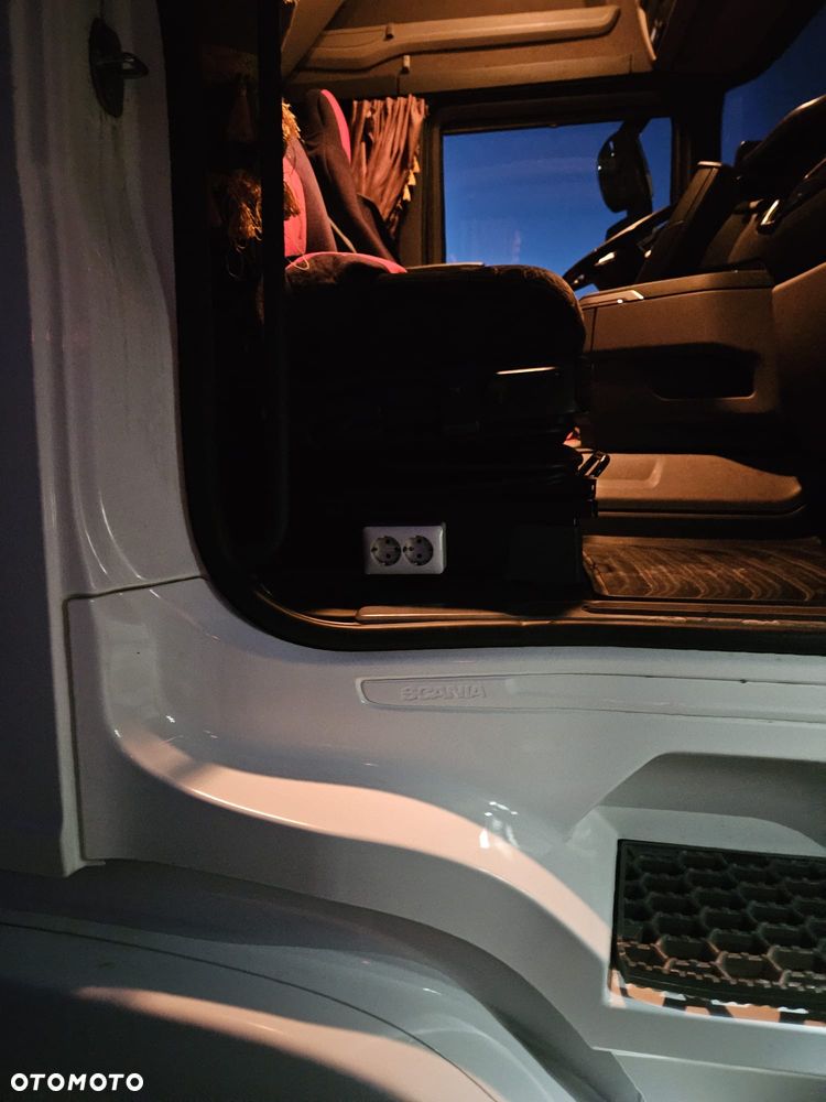 Scania R410 AUTOMAT / Low Deck / RETARDER - 17