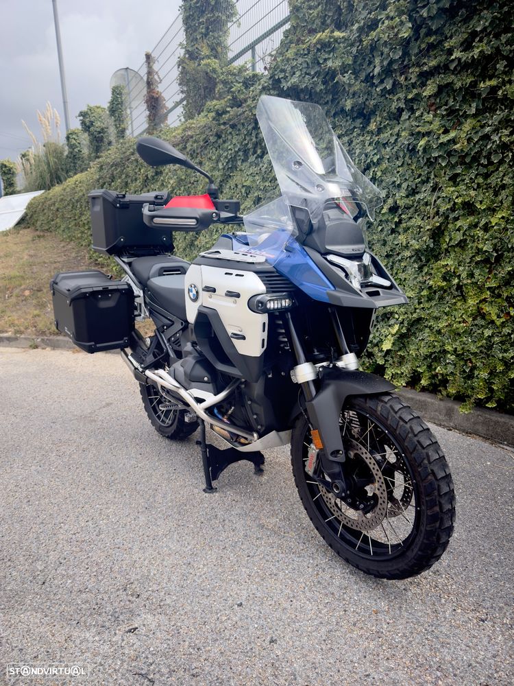 BMW R 1300 GS Adventure Trophy - 2