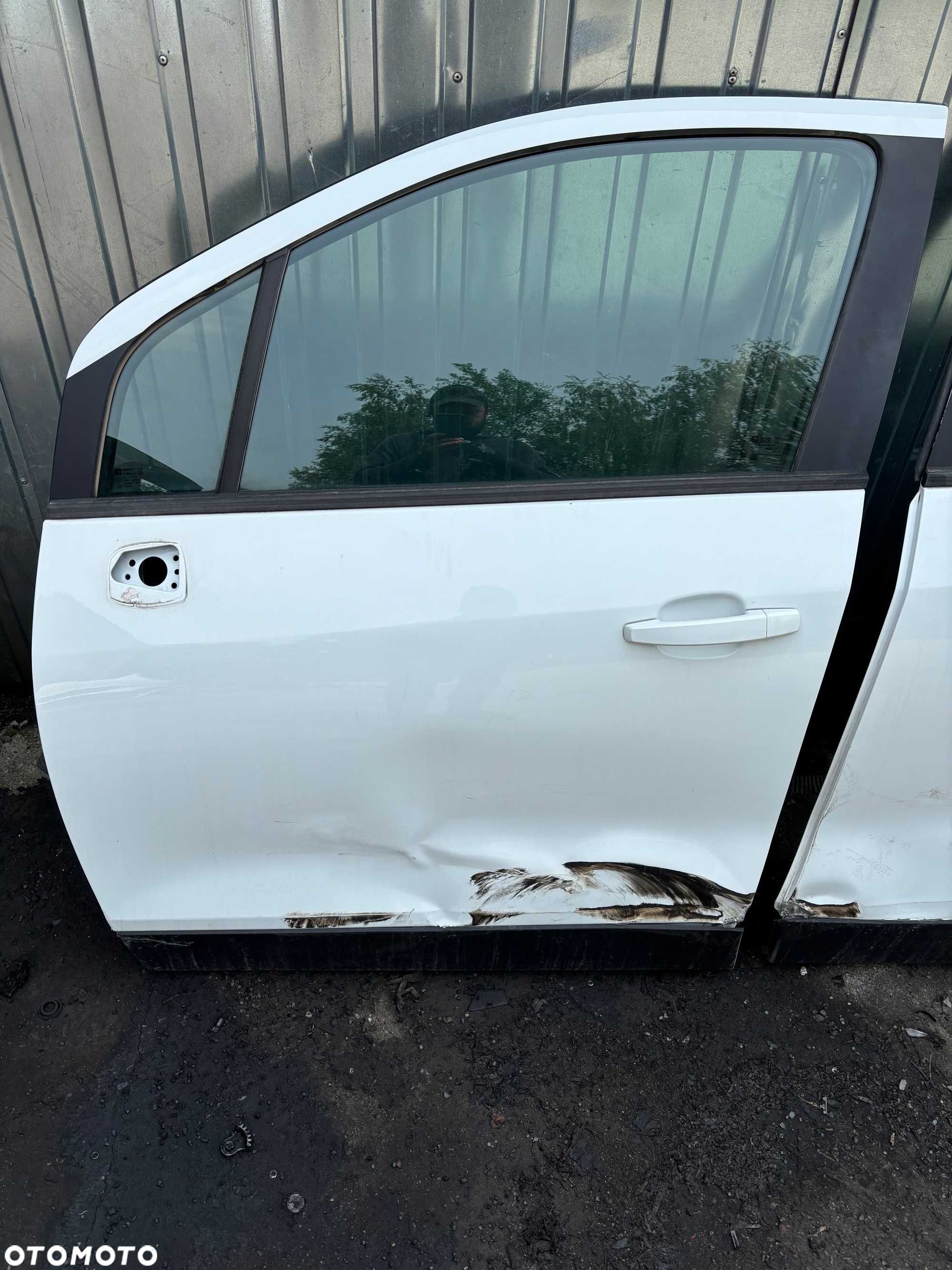 Opel Mokka Drzwi Lewe przednie Lewy przód + tył Komplet GAZ Uszkodzone - 2