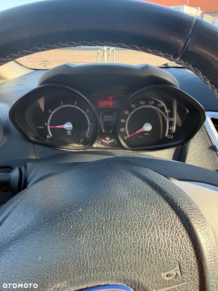 Ford Fiesta 1.25 Trend EU5 - 17