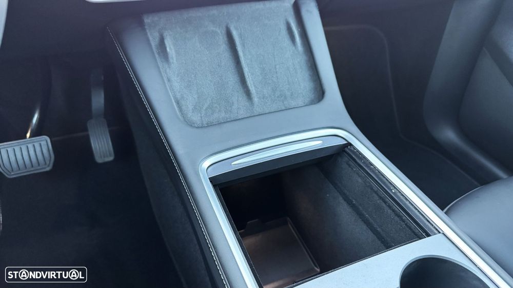 Tesla Model Y RWD - 33