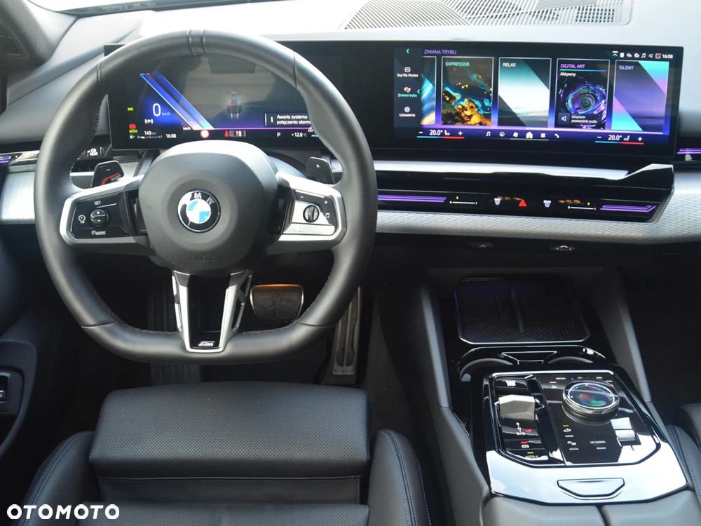 BMW Seria 5 520d xDrive - 7