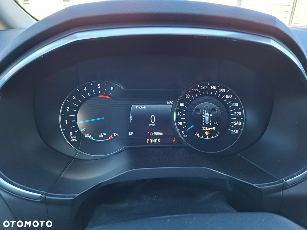 Ford S-Max 2.0 EcoBlue Titanium - 22