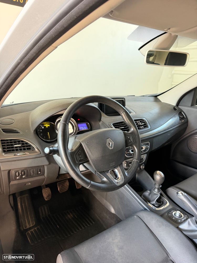 Renault Mégane dCi 110 FAP Expression - 9