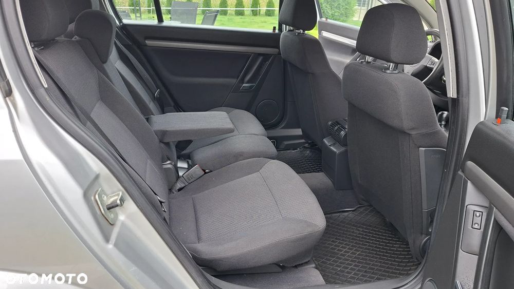 Opel Signum 1.8 - 9