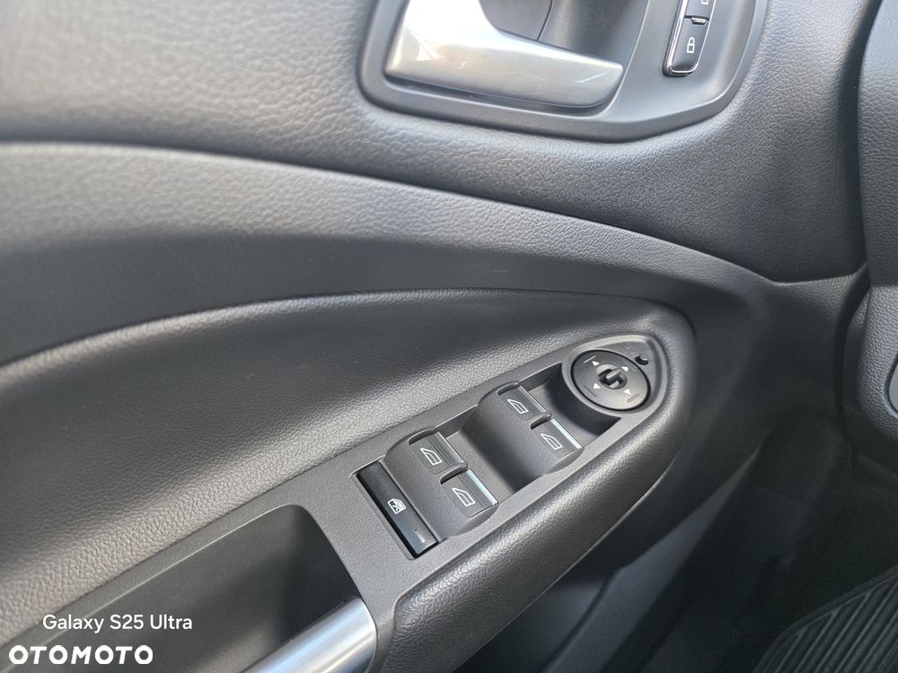 Ford Kuga 2.0 TDCi AWD Titanium - 37
